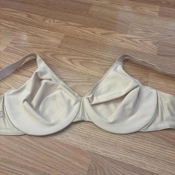 Lilyette Bra Size 38DD - Picture 7 of 7